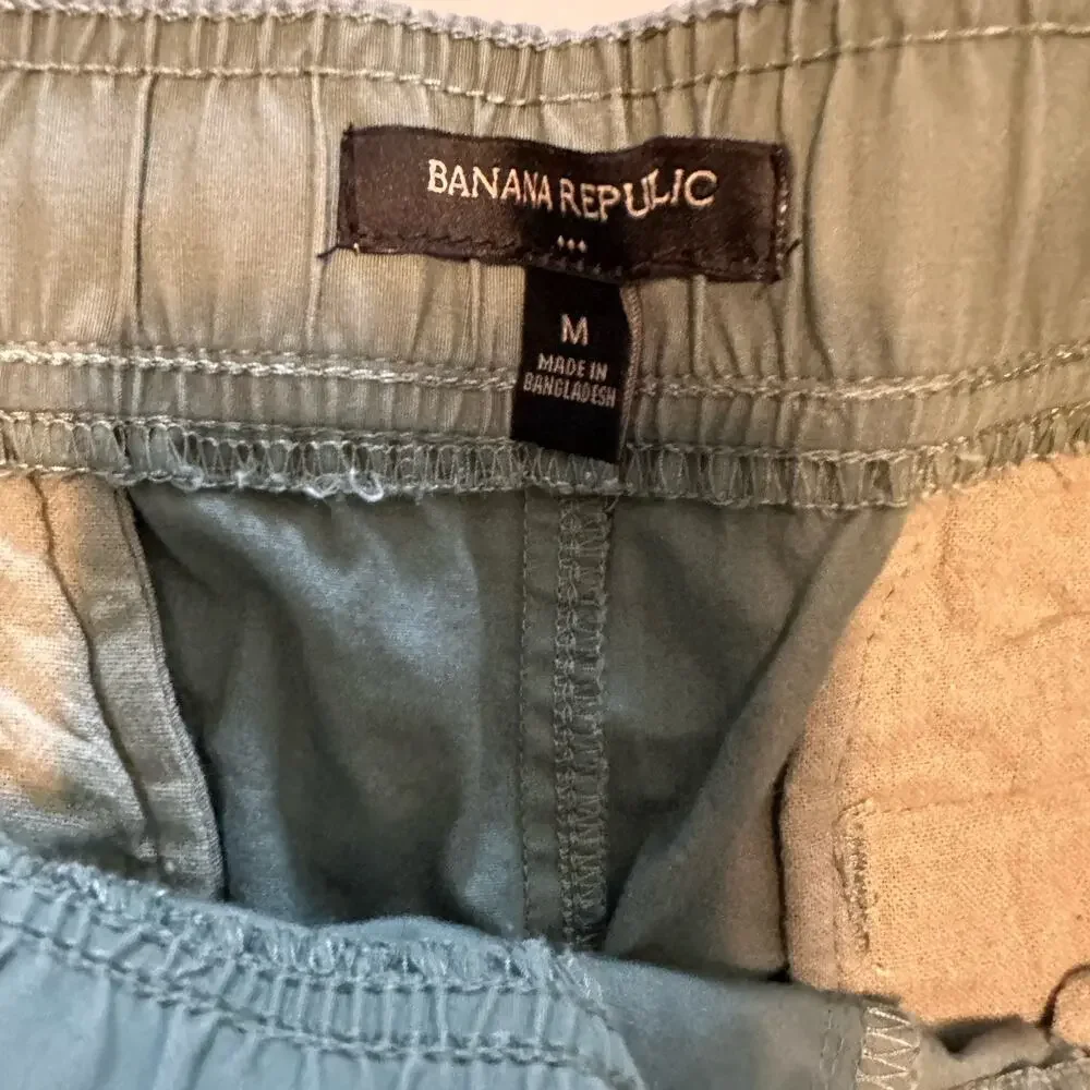 Banana Republic Men’s Olive Green Drawstring Shorts Size M Casual 8” Inseam